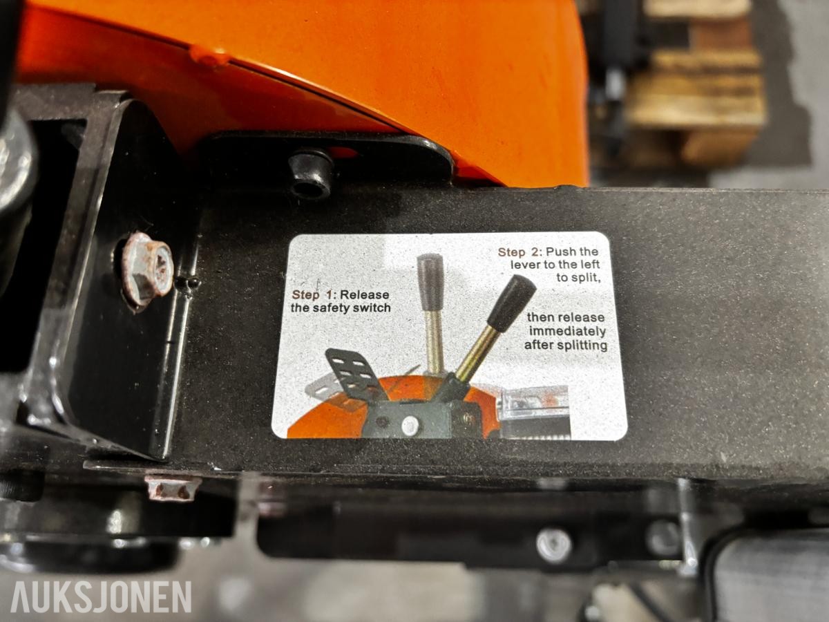 Osp Vedkløyver 7 tonn batteri drift