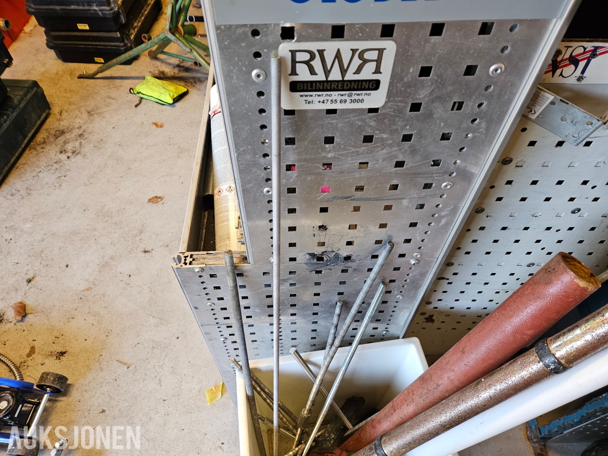 Bilinnredning Modul-System varebil - Smådelhyller med skuffer
