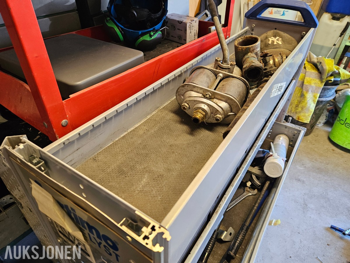 Bilinnredning Modul-System varebil - Smådelhyller med skuffer