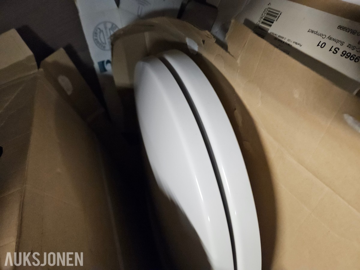 Lager med VVS-smådeler - Toalettlokk - Kraner - Forbruksmateriell