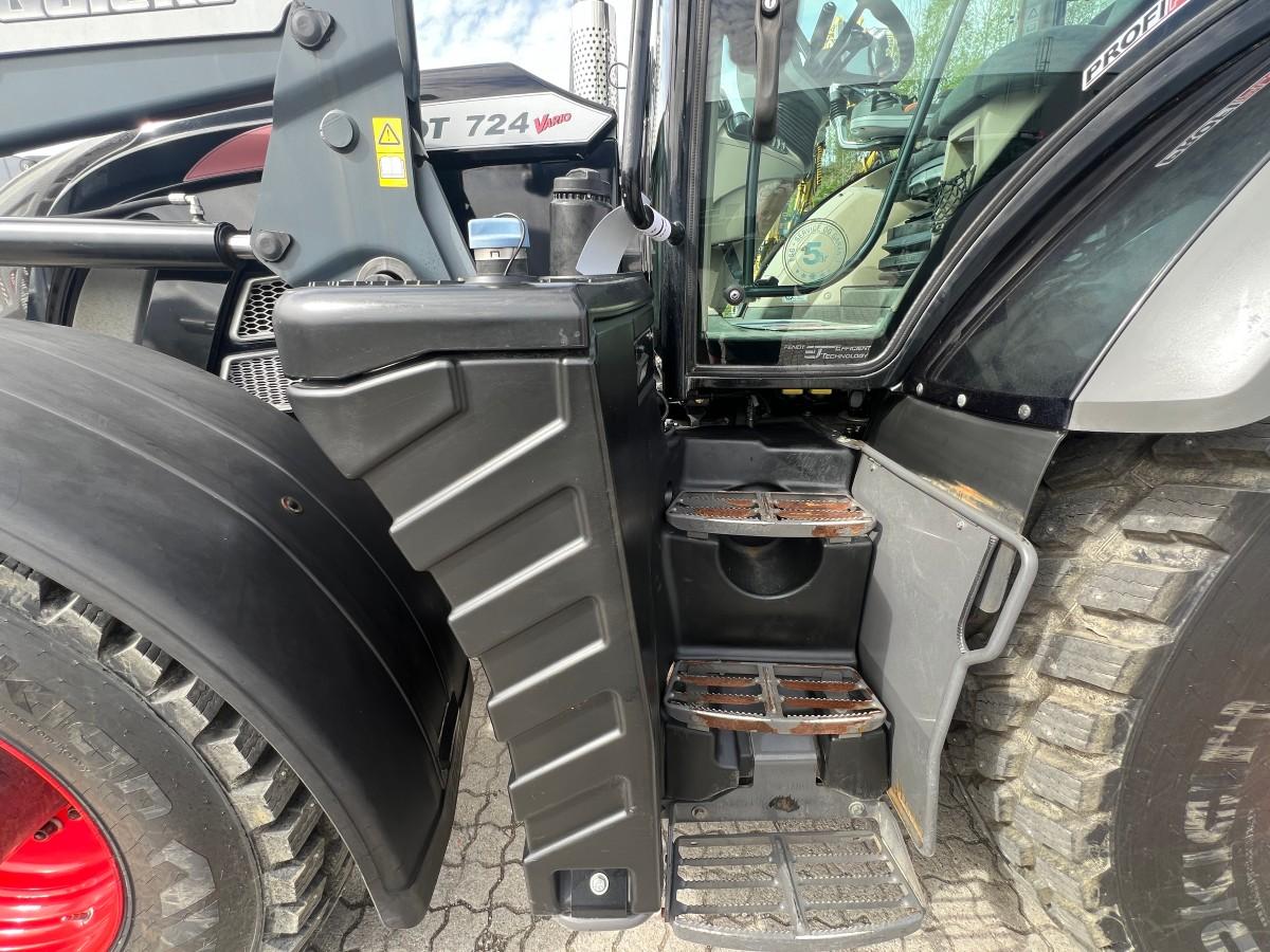 2016 Fendt 724 Vario Profi+ m/Quicke front laster kun 5985 t