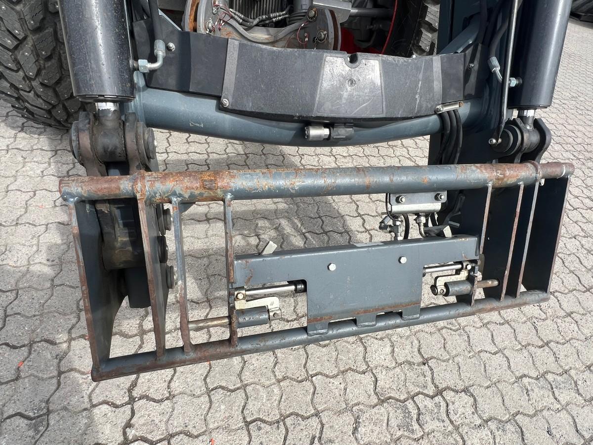 2016 Fendt 724 Vario Profi+ m/Quicke front laster kun 5985 t