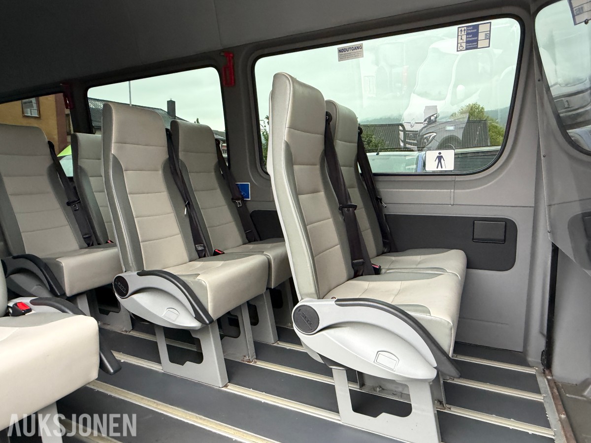 2015 Volkswagen Crafter Minibuss 17 seter 