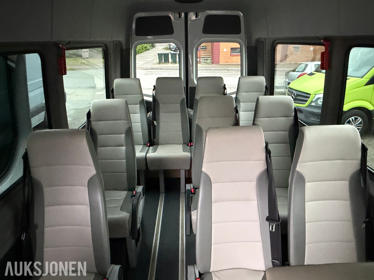 2015 Volkswagen Crafter Minibuss 17 seter 