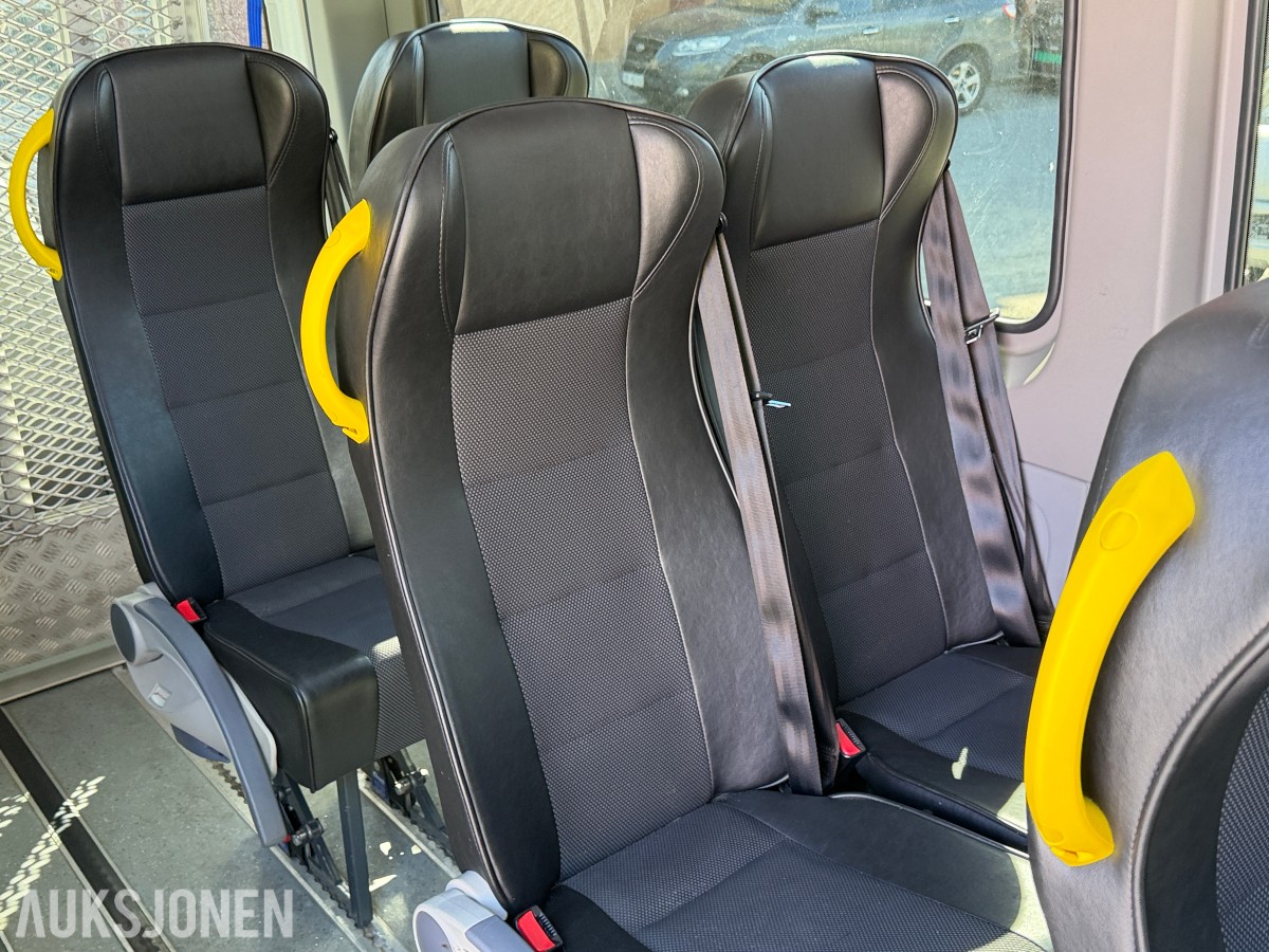 2017 Mercedes-Benz Sprinter 10-seter minibuss