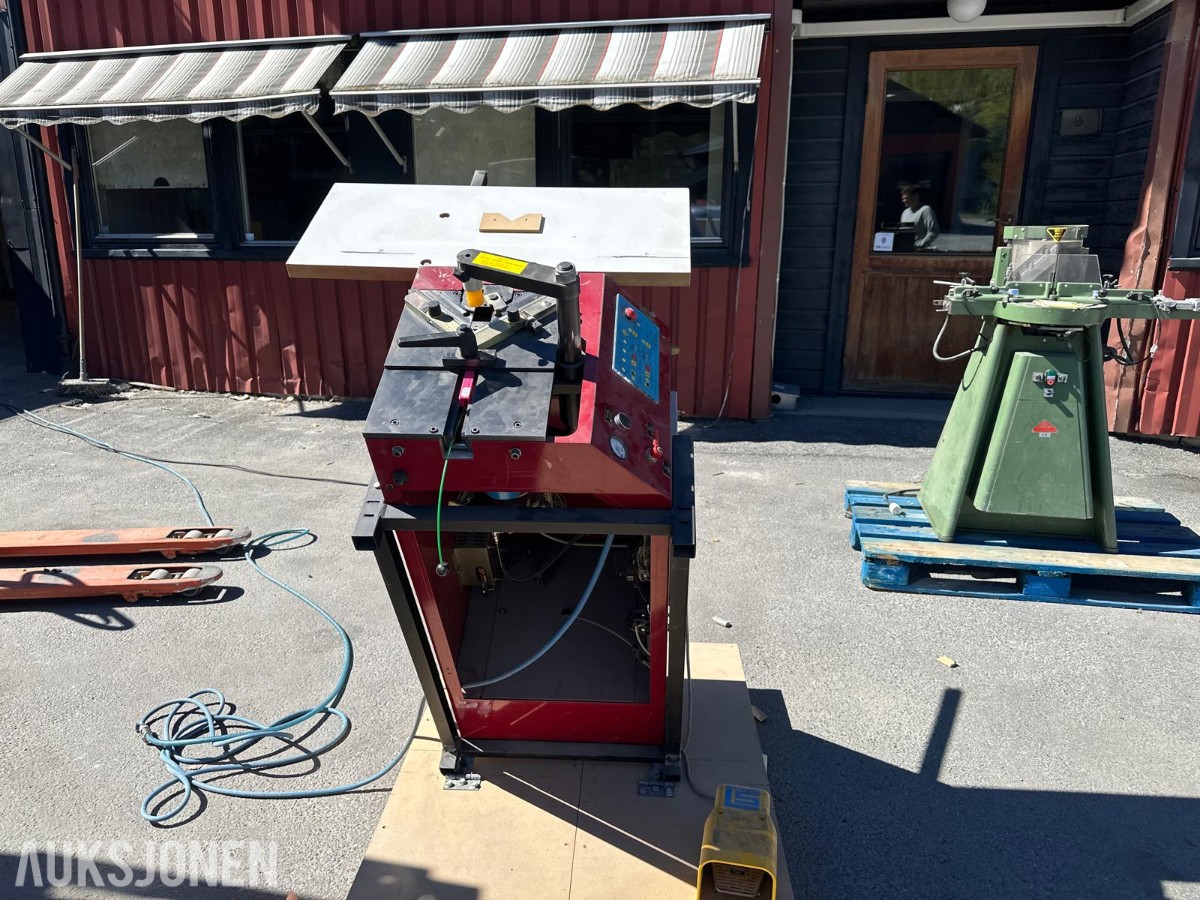 Casse CS 486 ramme-stiftemaskin / hjørnesammenføyer / Repobjekt