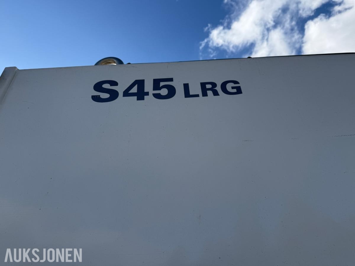2013 Macro S45L feiebil