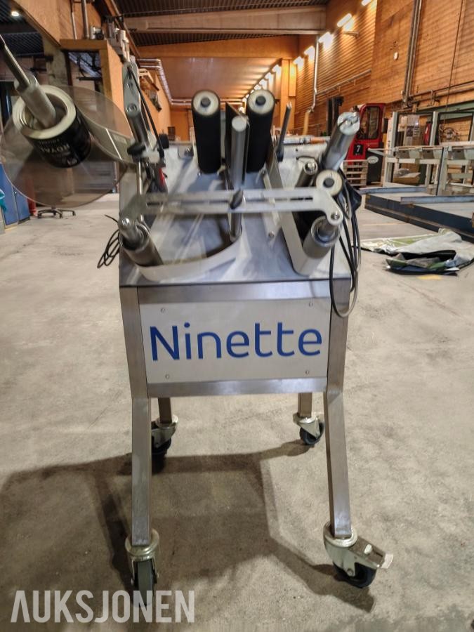 2019 Ninette Halvautomatisk