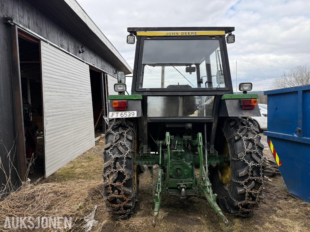 1981 John Deere 2040 Lettkjørt og brukervennlig traktor
