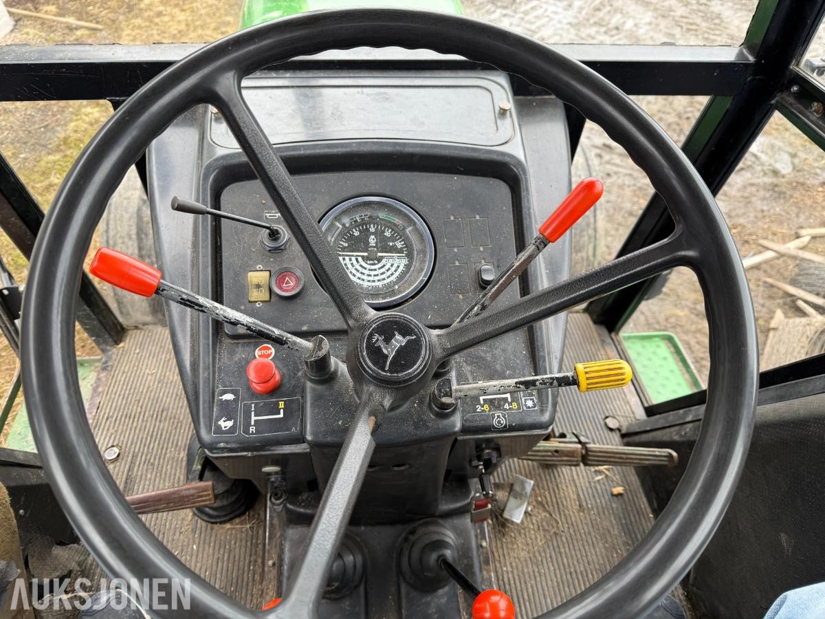 1981 John Deere 2040 Lettkjørt og brukervennlig traktor