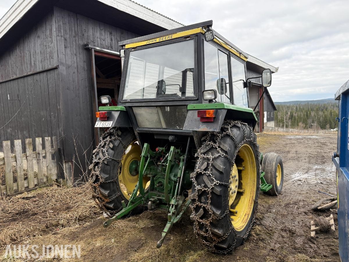 1981 John Deere 2040 Lettkjørt og brukervennlig traktor