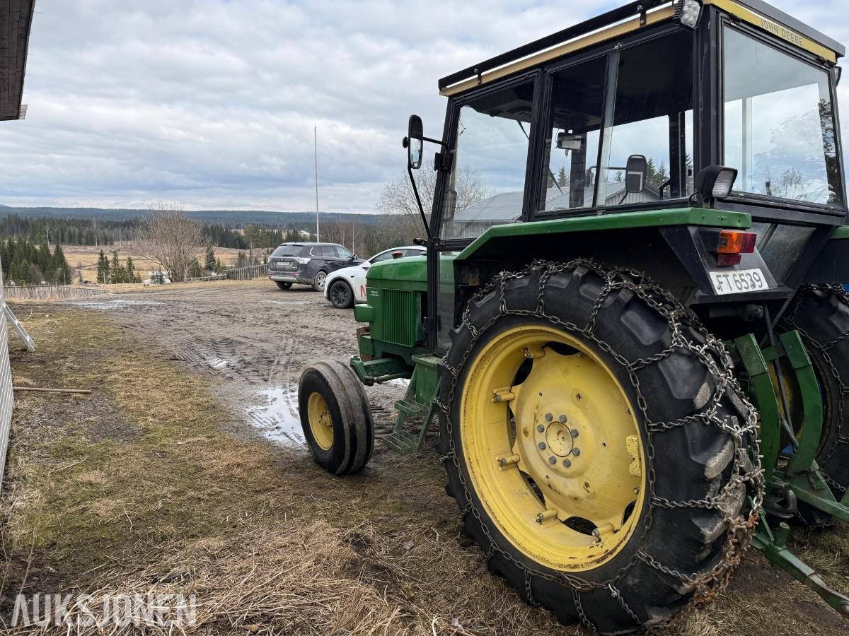 1981 John Deere 2040 Lettkjørt og brukervennlig traktor