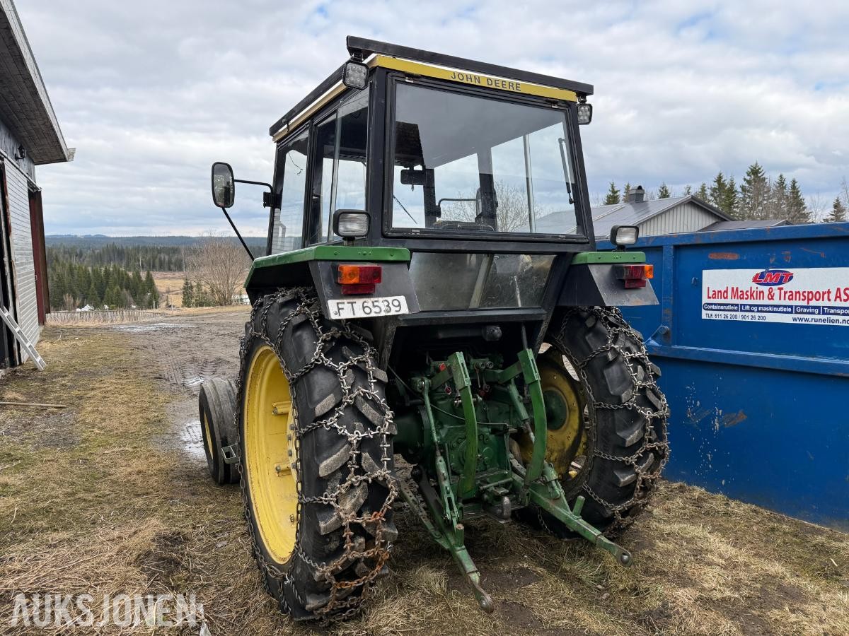 1981 John Deere 2040 Lettkjørt og brukervennlig traktor