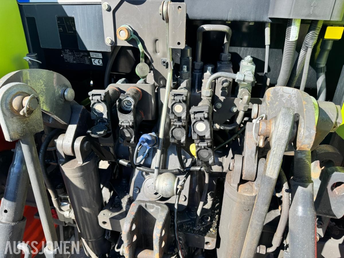 2013 Claas Arion 430traktor med laster