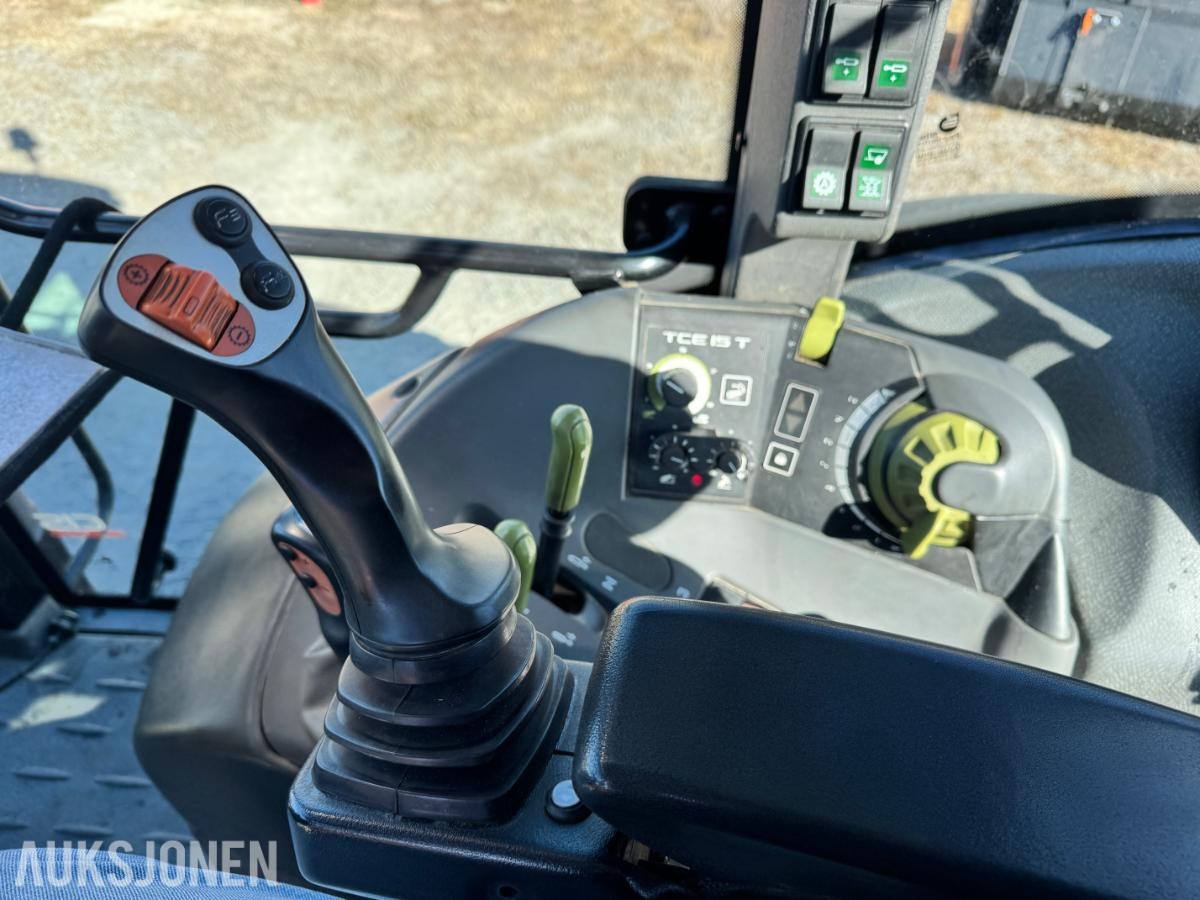 2013 Claas Arion 430traktor med laster