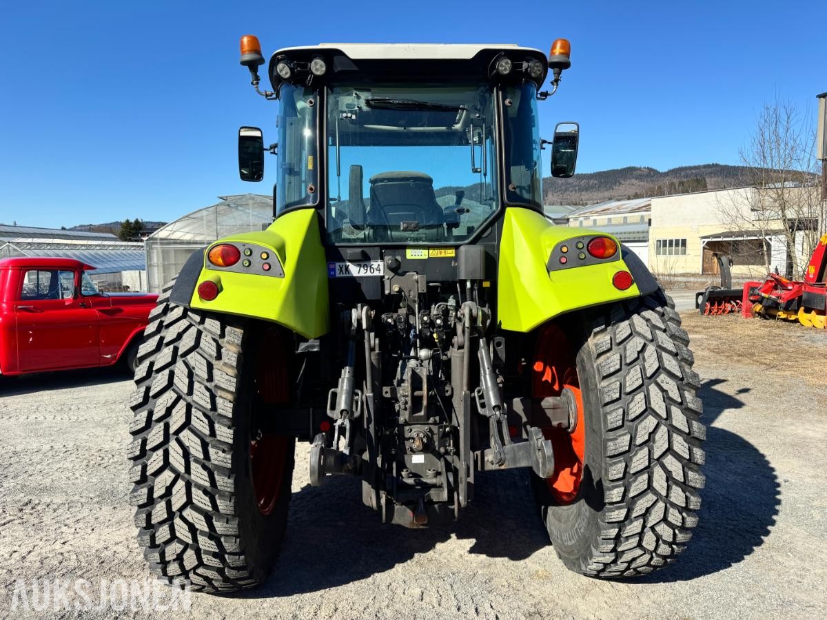 2013 Claas Arion 430traktor med laster