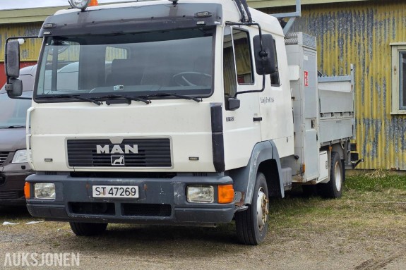2000 MAN 8.163 LC Planbil / Mannskapsbil med kran – 5 seter – Sertifisert kran