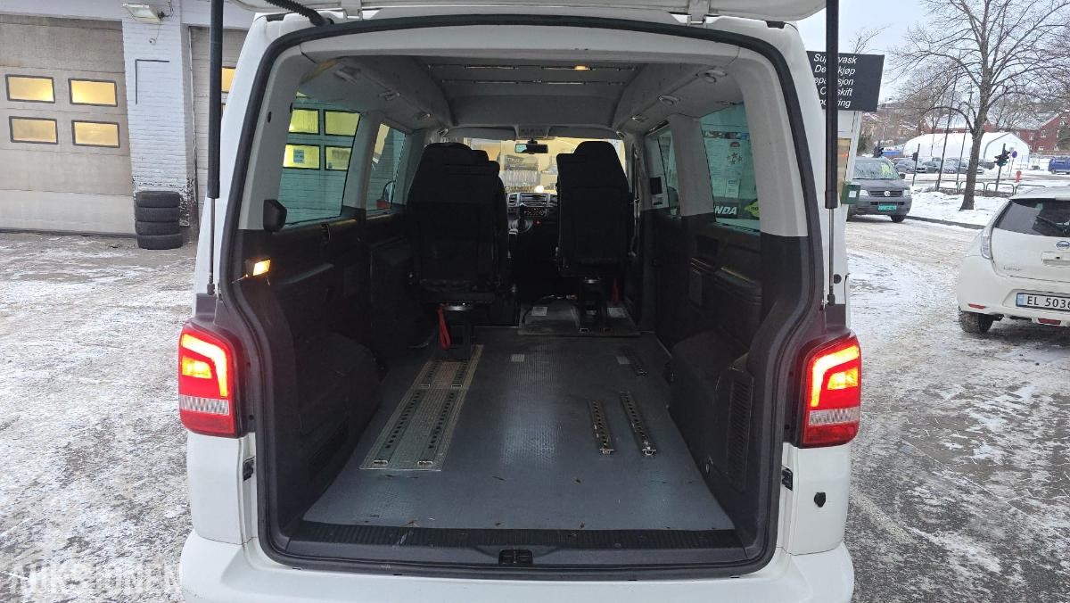 2014 Volkswagen Caravelle 2.0 140hk Automat Lang akselavstand Cruise control