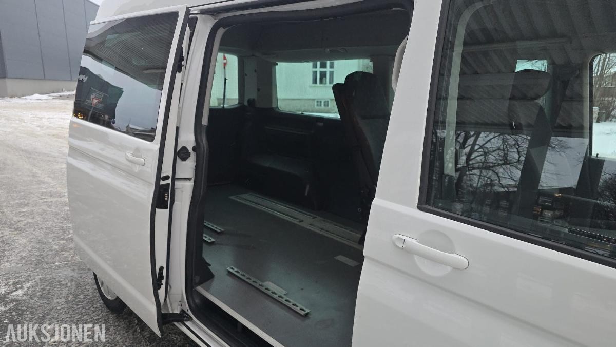 2014 Volkswagen Caravelle 2.0 140hk Automat Lang akselavstand Cruise control