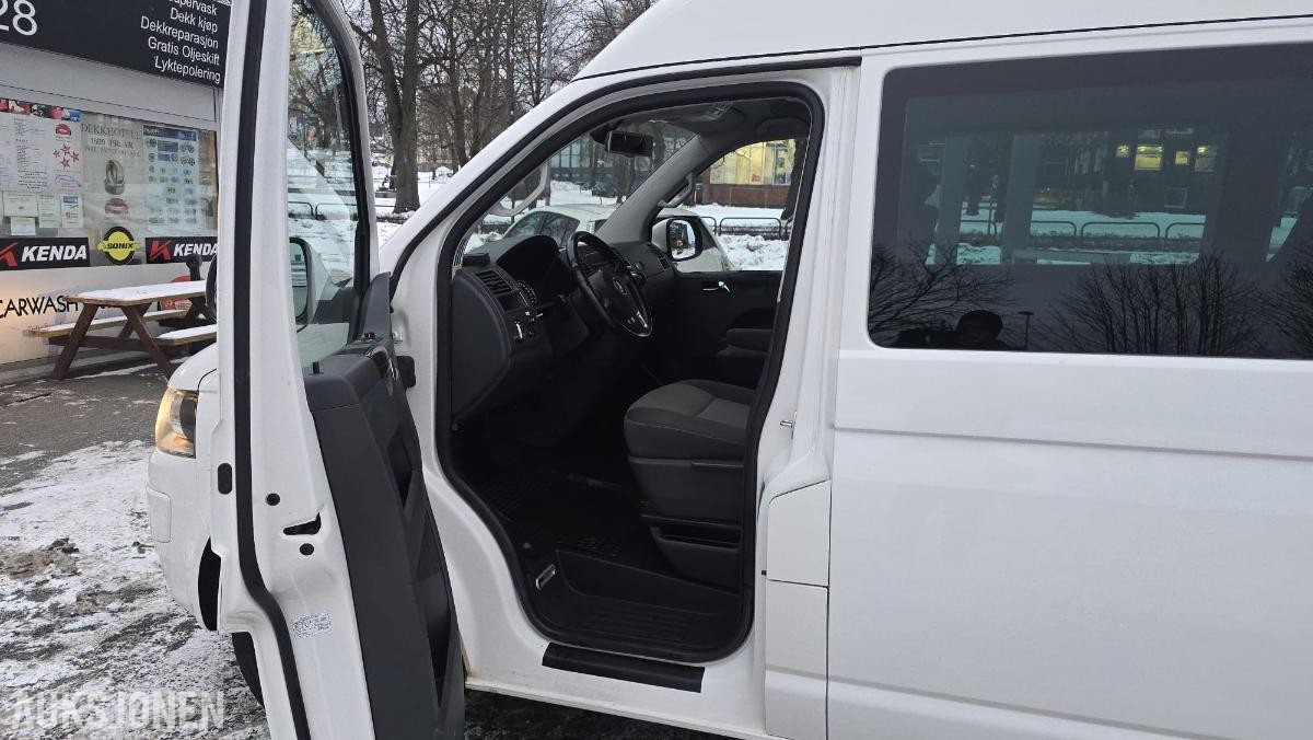 2014 Volkswagen Caravelle 2.0 140hk Automat Lang akselavstand Cruise control