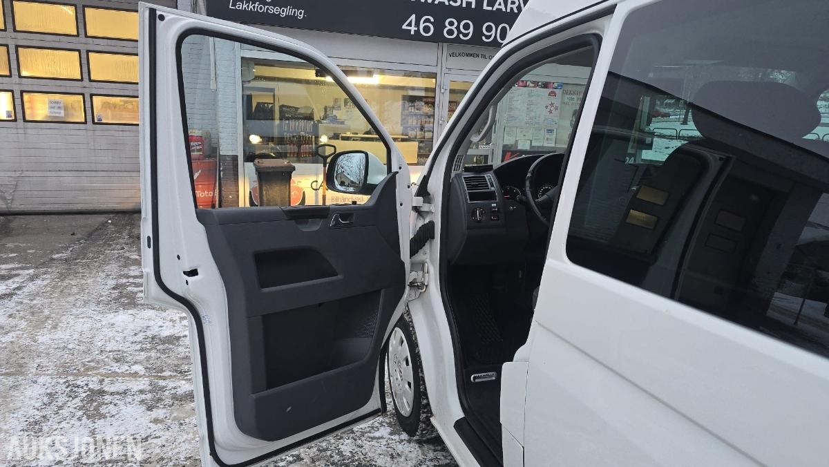 2014 Volkswagen Caravelle 2.0 140hk Automat Lang akselavstand Cruise control