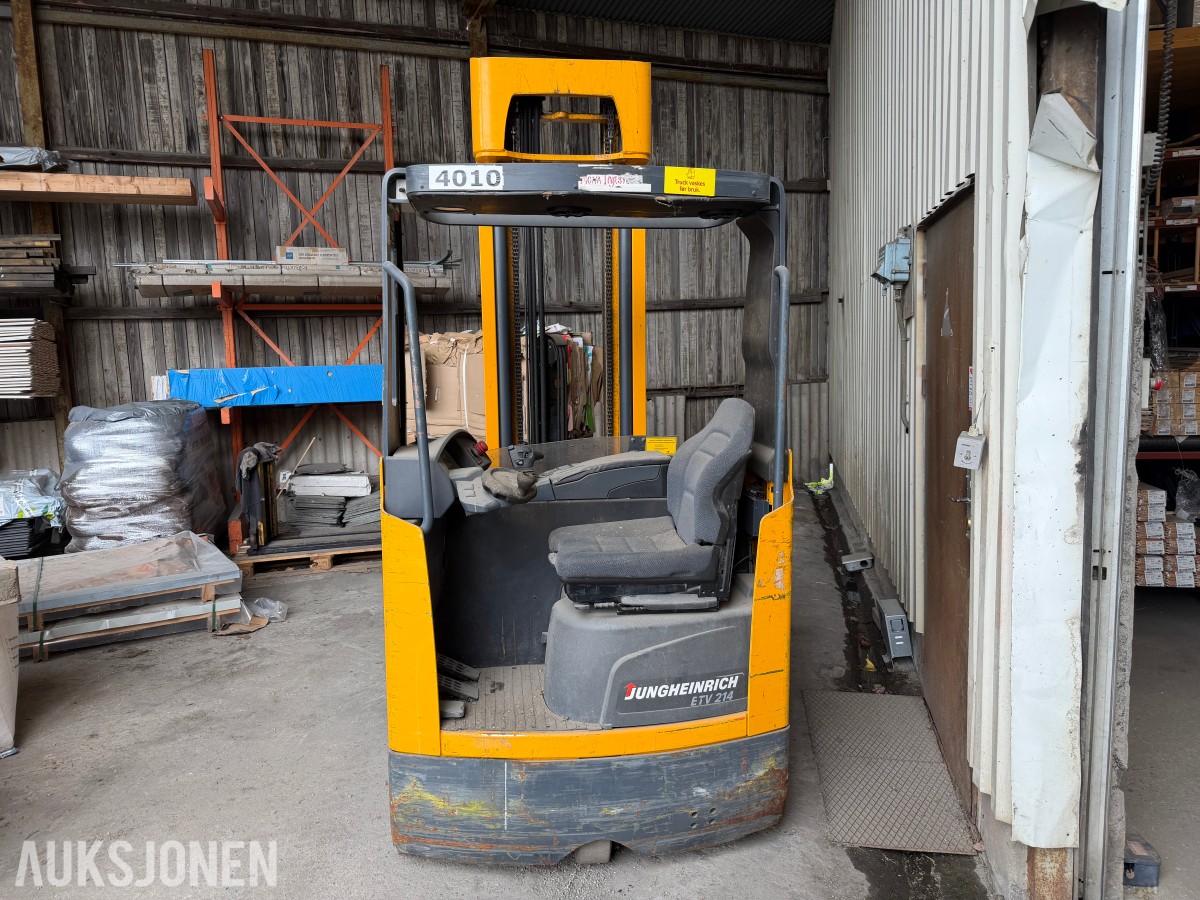 2010 Jungheinrich ETV 214 Skyvemasttruck