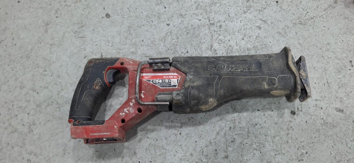 Milwaukee M18 verktøypakke – ONEFHX, ONEFSZ, FPD3, vinkelslipere m.m.
