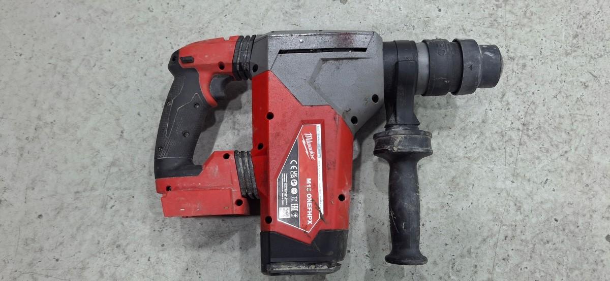 Milwaukee M18 verktøypakke – ONEFHX, ONEFSZ, FPD3, vinkelslipere m.m.