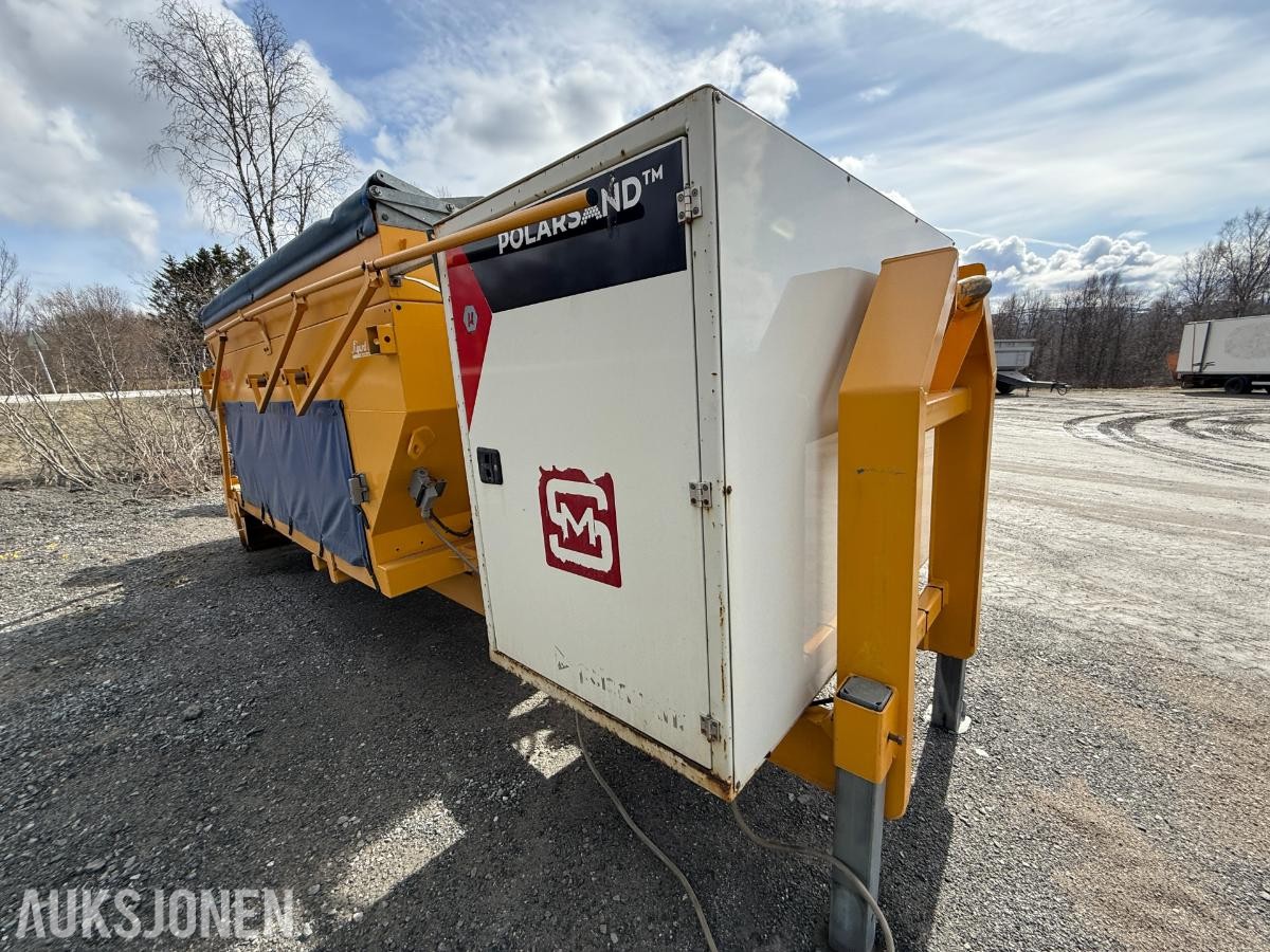 2021 Falkoping C-7 fastsandpreder med varme - Krokramme