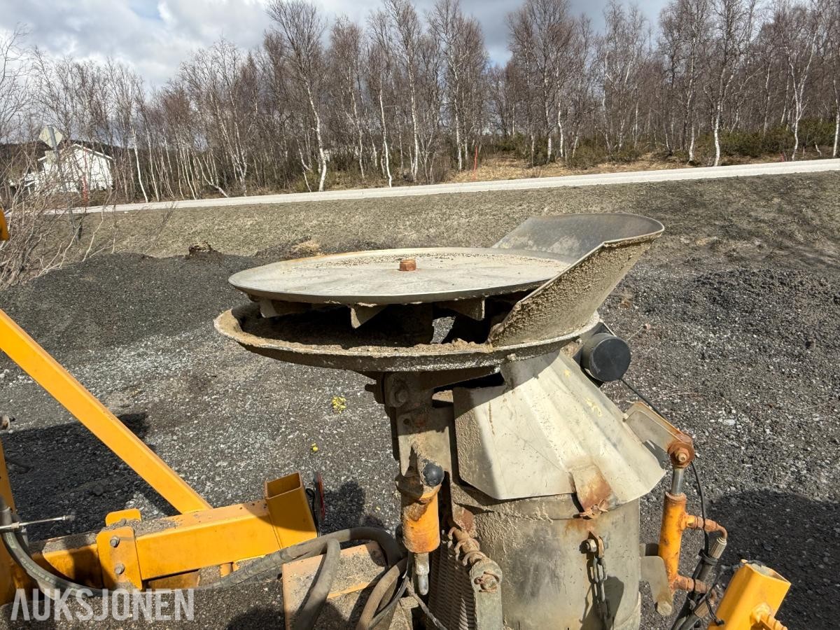 2021 Falkoping C-7 fastsandpreder med varme - Krokramme