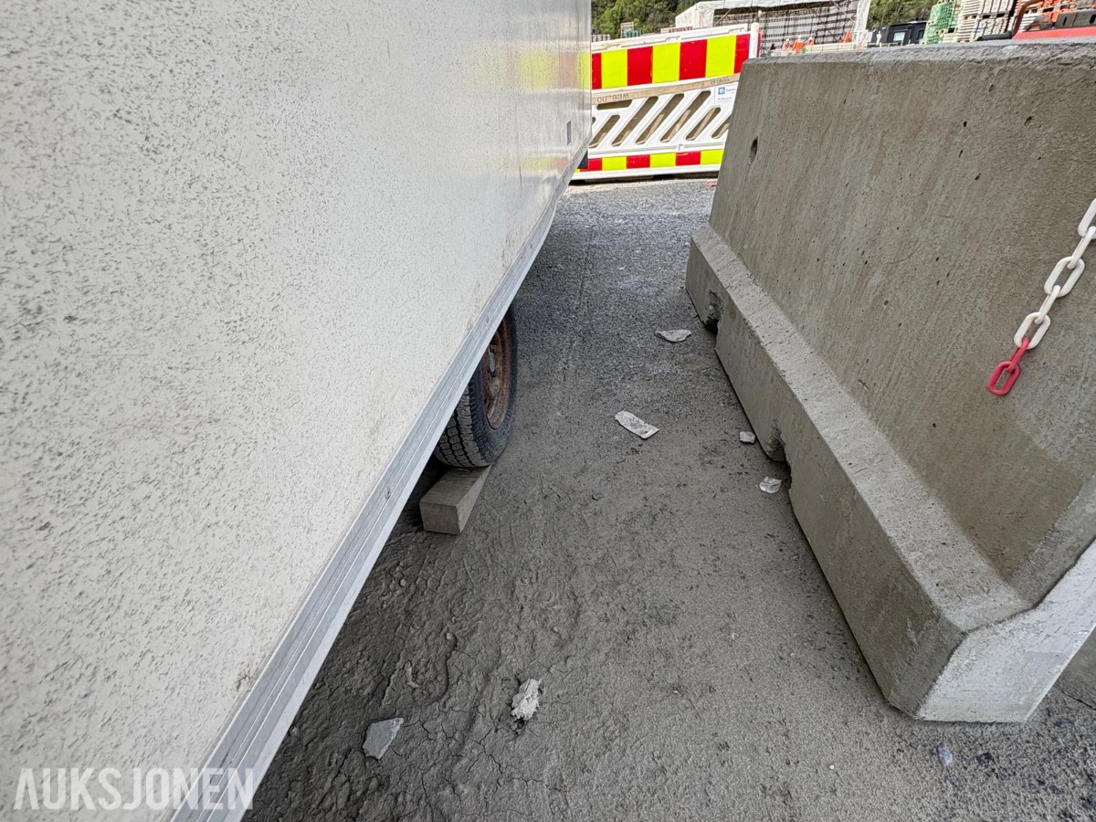 2005 Valla Wagnen hjulbrakke - toalett- og mannskapsbrakke
