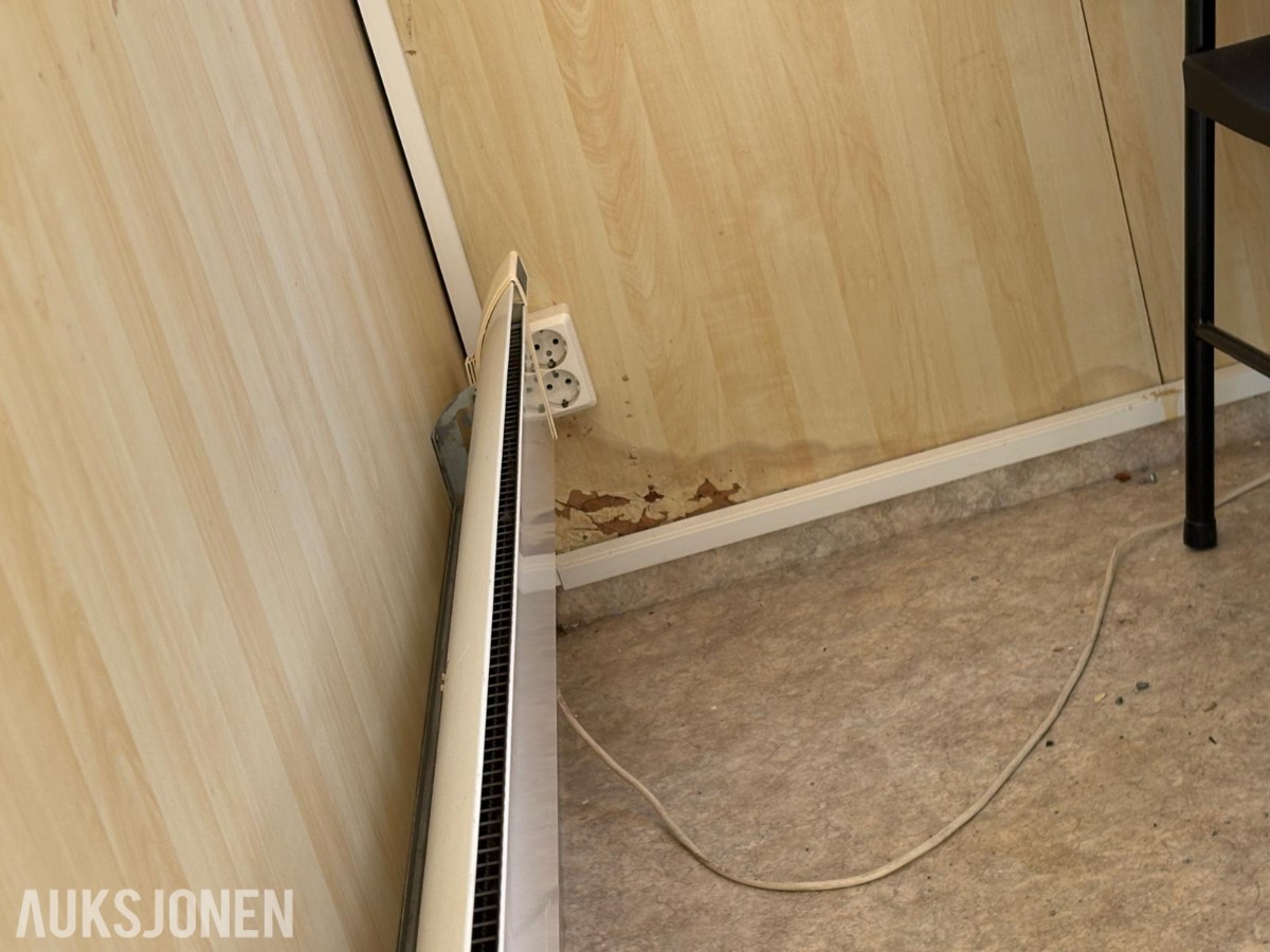 2005 Valla Wagnen hjulbrakke - toalett- og mannskapsbrakke