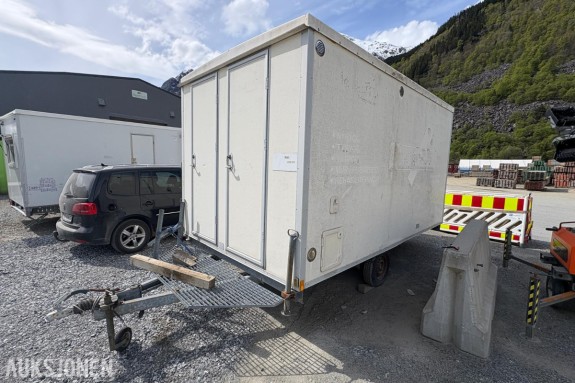 2005 Valla Wagnen hjulbrakke - toalett- og mannskapsbrakke