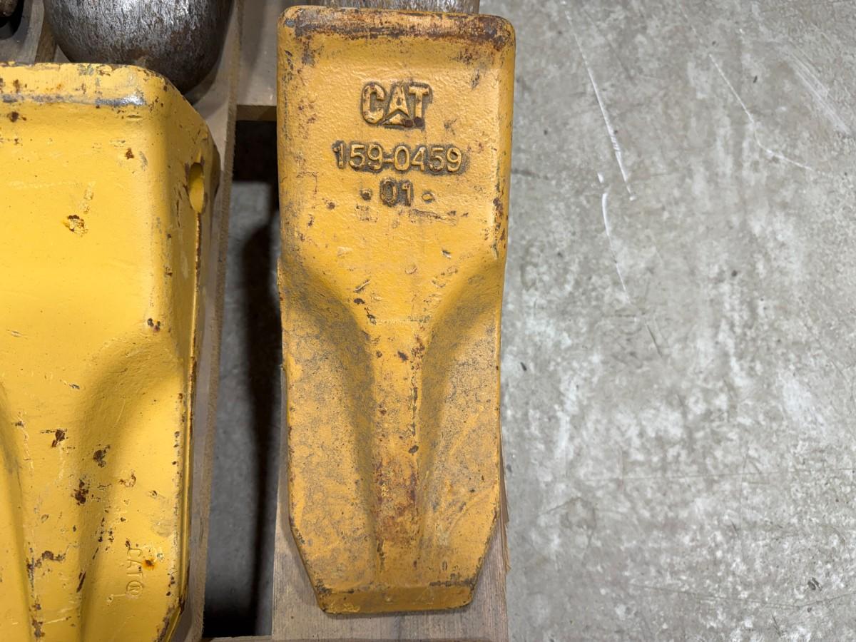 CAT tannholdere og gravetenner til gravemaskin