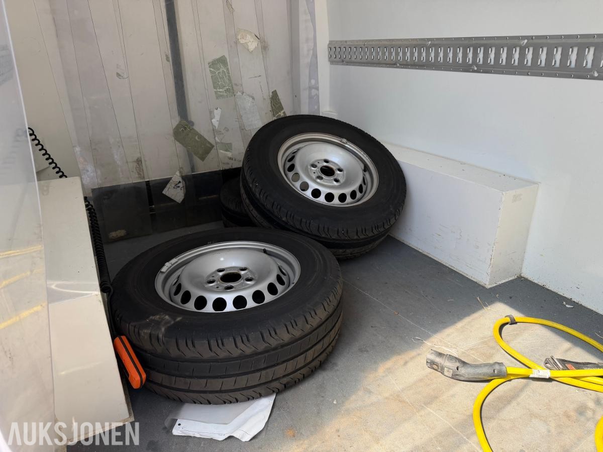 2023 Volkswagen Crafter, EV 136HK,KJØLEBIL,ZEPRO BAKLØFTER,NATTDRIFT, 23600KM