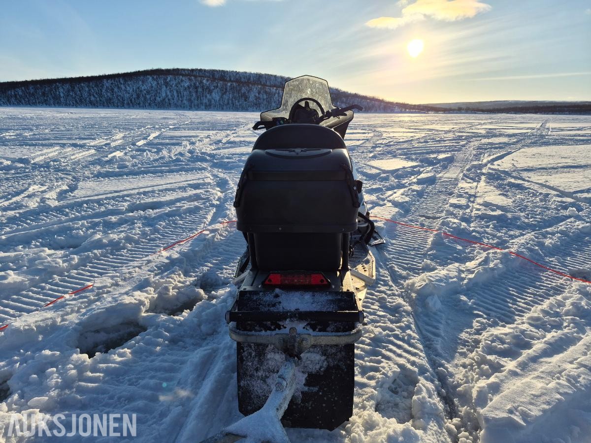 2016 Snøscooter Polaris 600 Indy Voyager