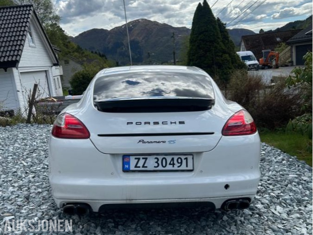 2010 Porsche Panamera 4.8 400hk 4, 154679km, Banebil/Reparasjonsobjekt