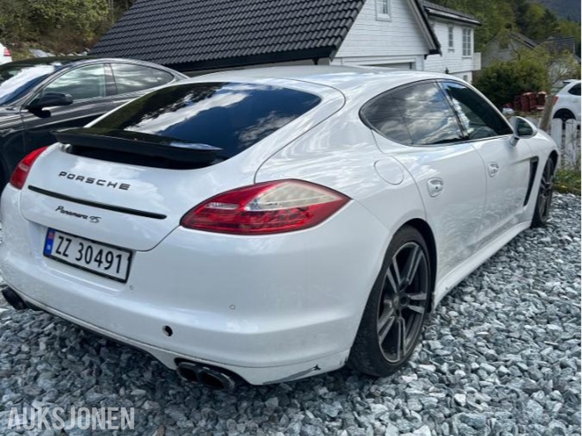 2010 Porsche Panamera 4.8 400hk 4, 154679km, Banebil/Reparasjonsobjekt