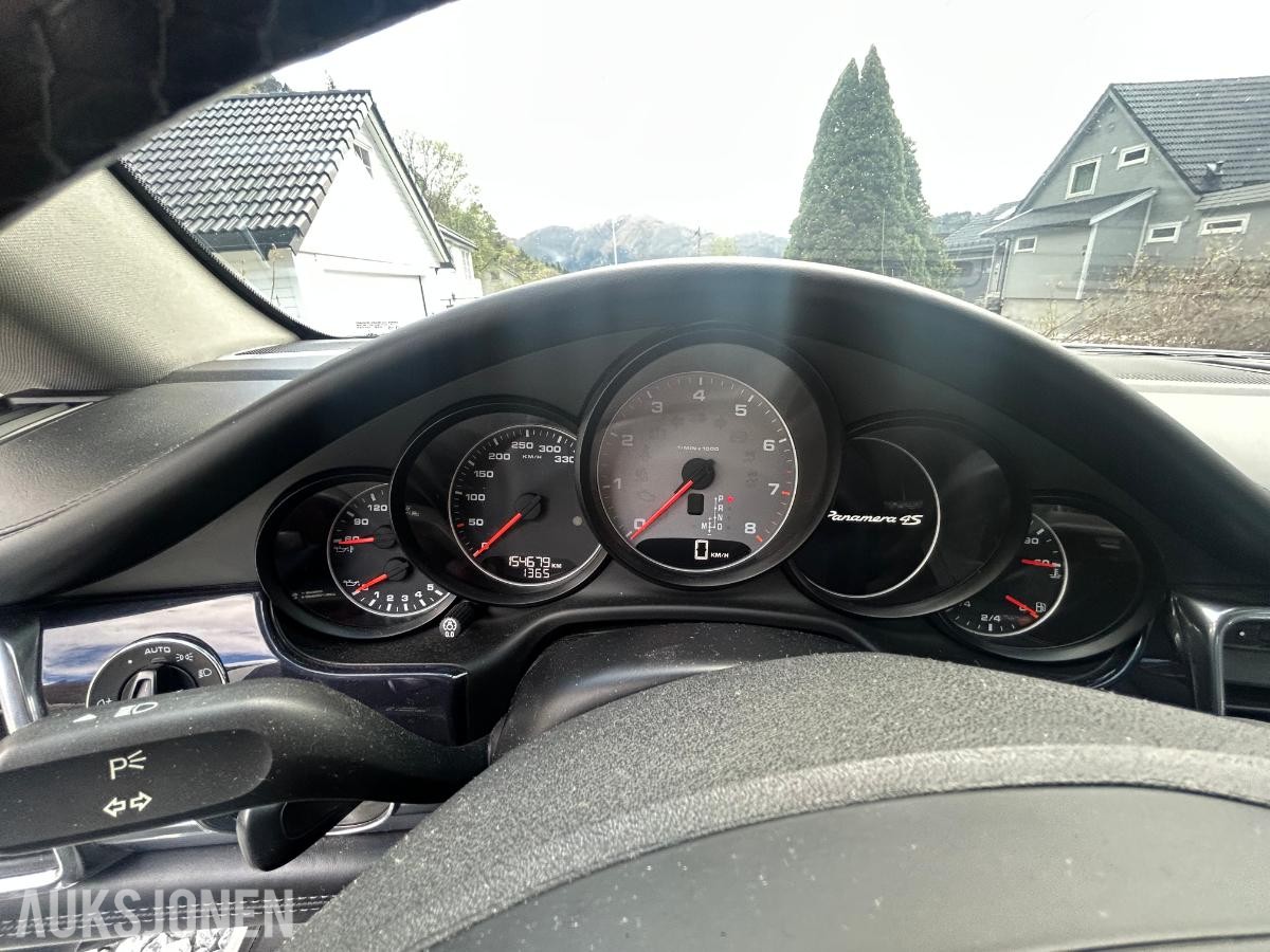 2010 Porsche Panamera 4.8 400hk 4, 154679km, Banebil/Reparasjonsobjekt