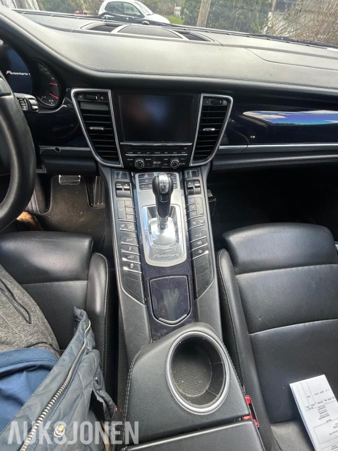 2010 Porsche Panamera 4.8 400hk 4, 154679km, Banebil/Reparasjonsobjekt