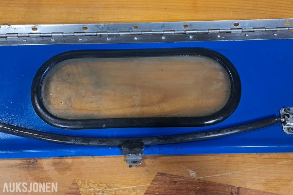 Nedre bakluke til FORD Q Cab Ford 6600, 7600, 7800