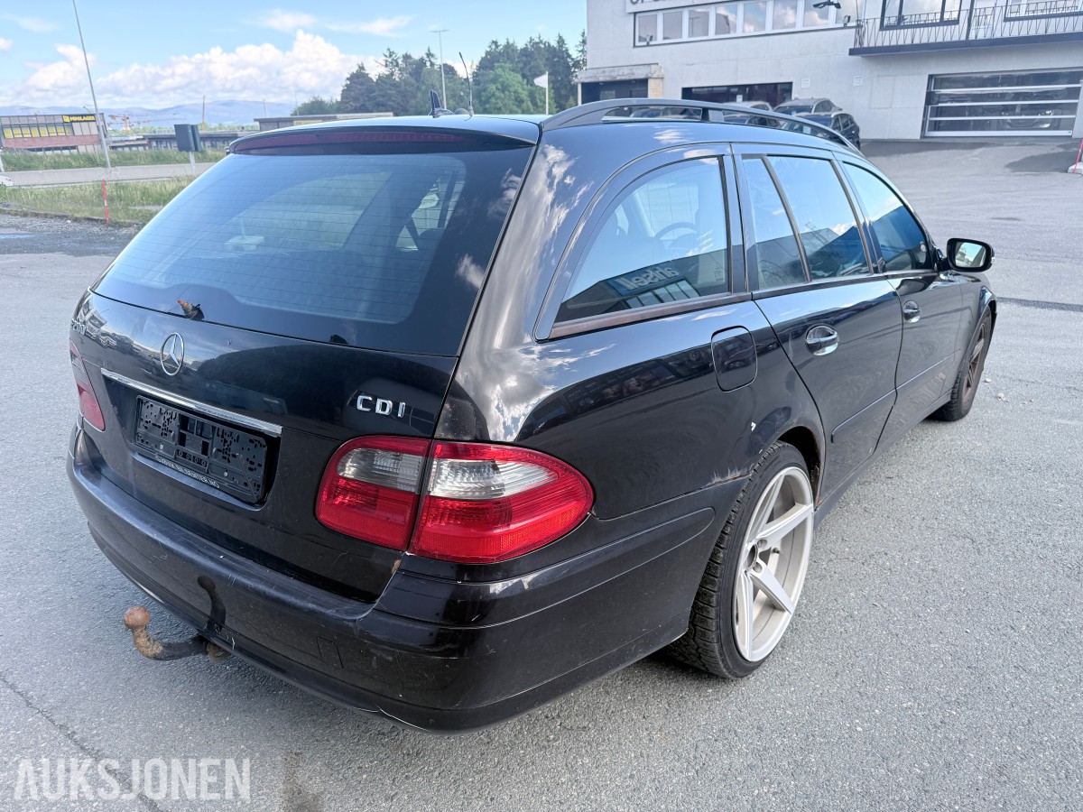 2009 Mercedes-Benz E-Klasse E 200 CDI 2.1-136 D