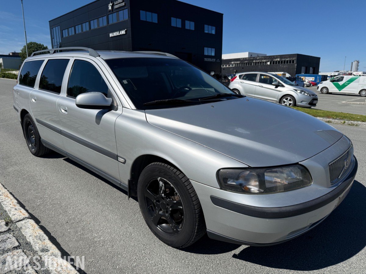2001 Volvo V70 2.5-140 D