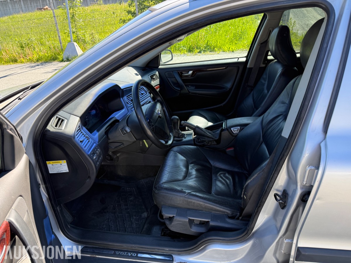 2001 Volvo V70 2.5-140 D