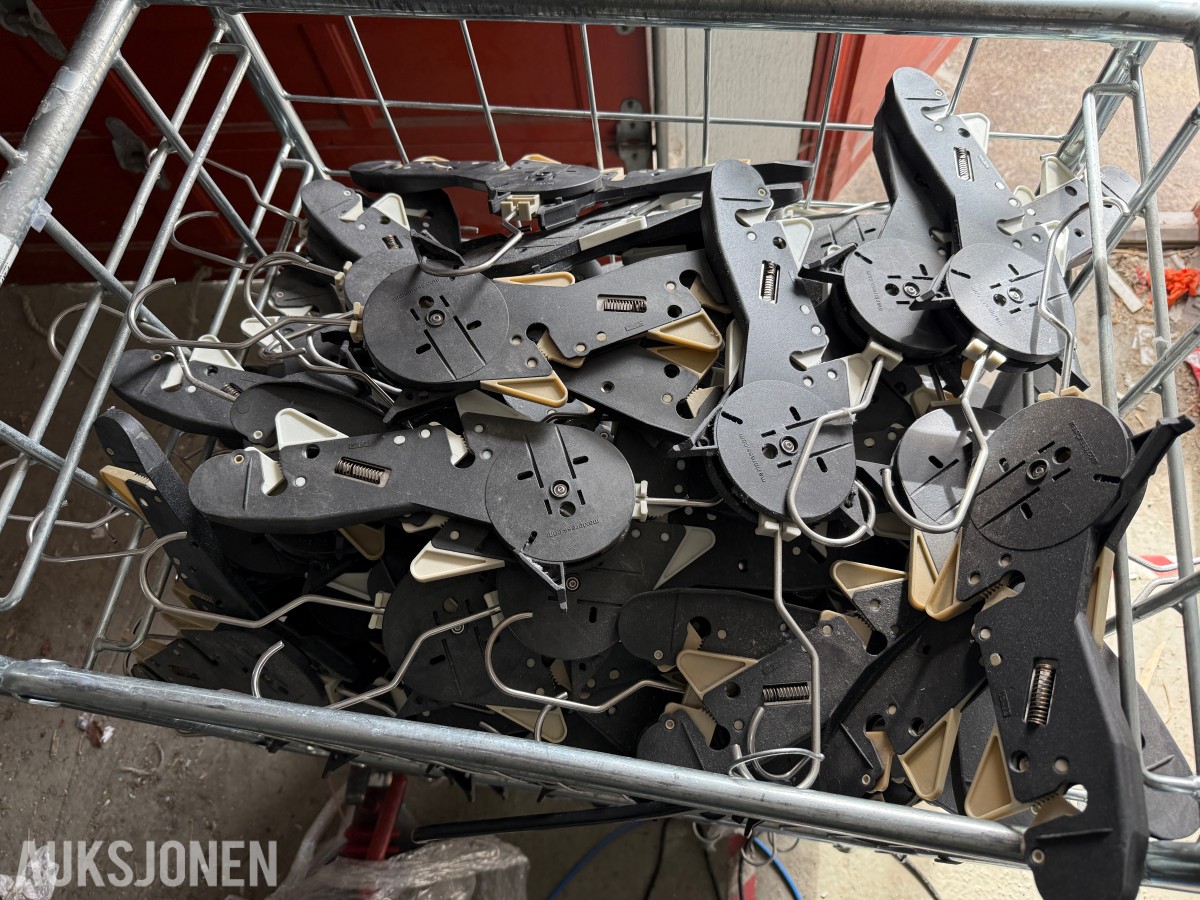 Metalprogetti hengebanesystem / transportsystem C70 for vaskeri
