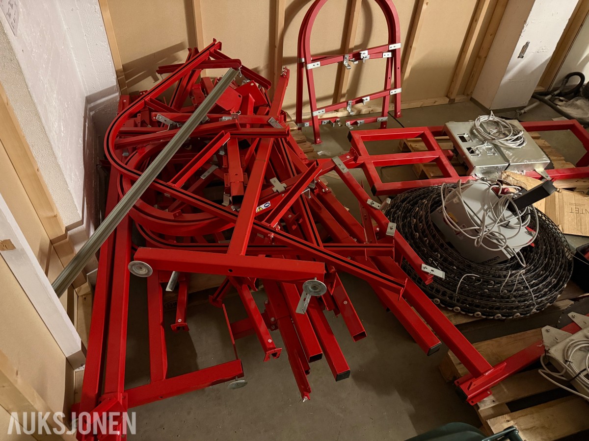 Metalprogetti hengebanesystem / transportsystem C70 for vaskeri