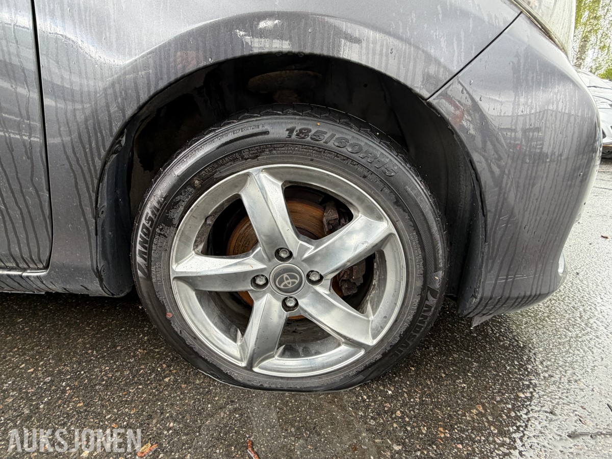 2011 Toyota Yaris 1.0-69 / kun 2 eiere
