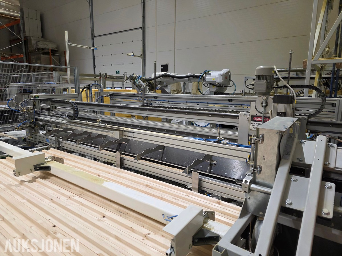 2021 Automasjonslinje Linje med robot og full styring