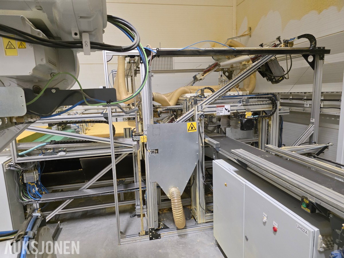 2021 Automasjonslinje Linje med robot og full styring