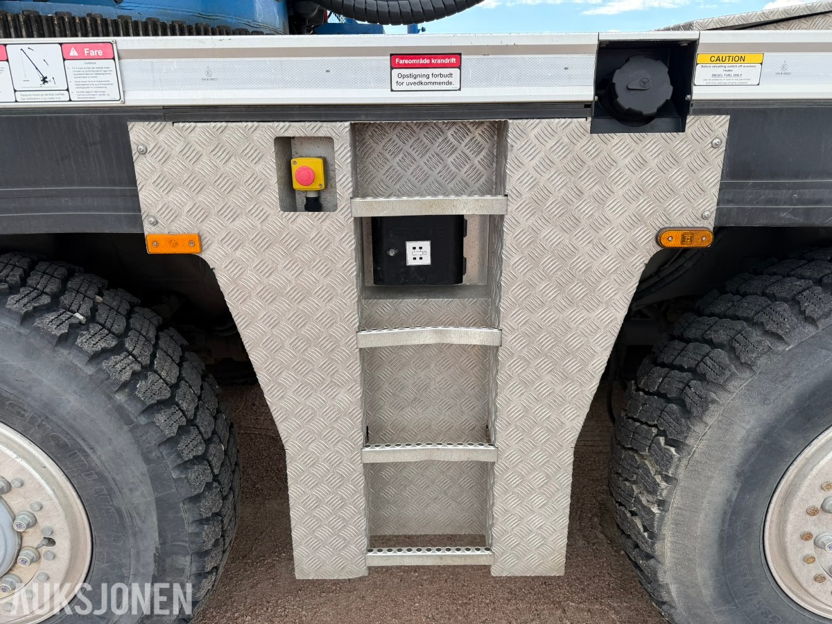 2019 GROVE - MOBILKRAN GMK 4100 med lav timeteller